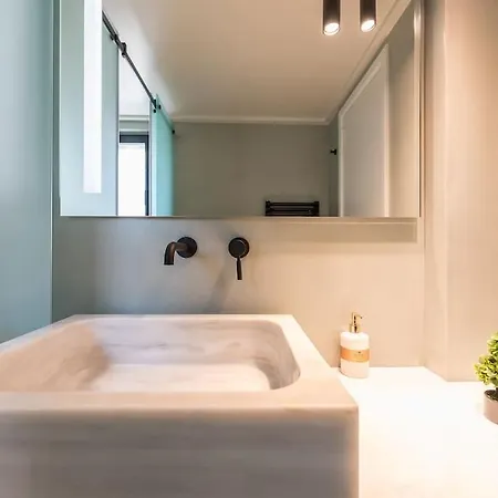 Marble Elegant Home, In Syntagma Apartment